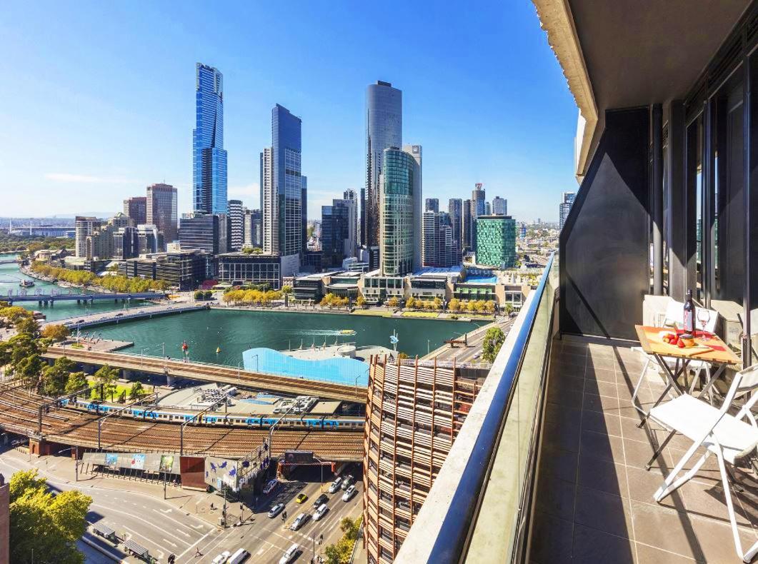Aura On Flinders Serviced Apartments Melbourne Dış mekan fotoğraf